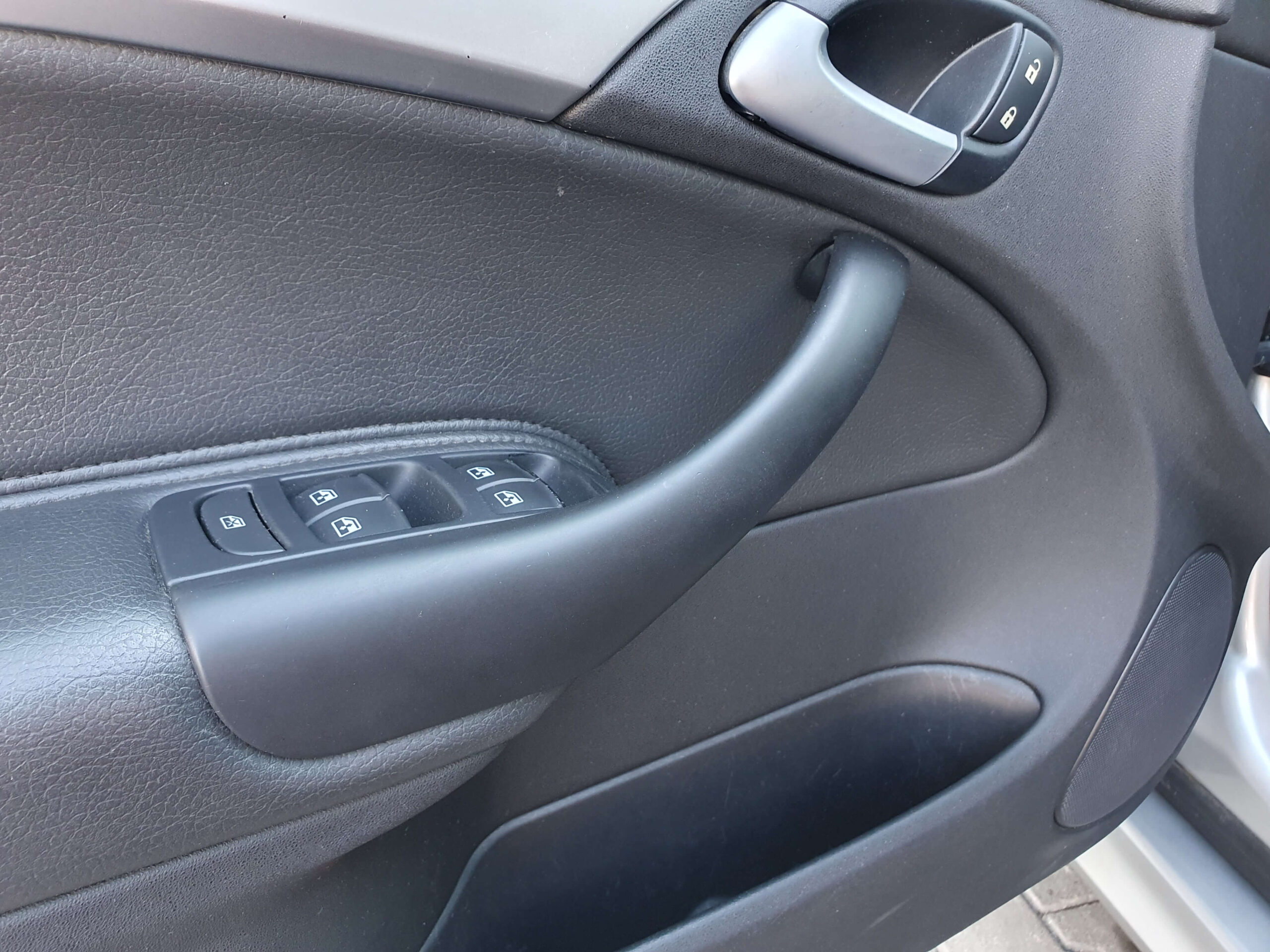 SAAB 9-3 NG 2.0T XWD Vector 2010. SS