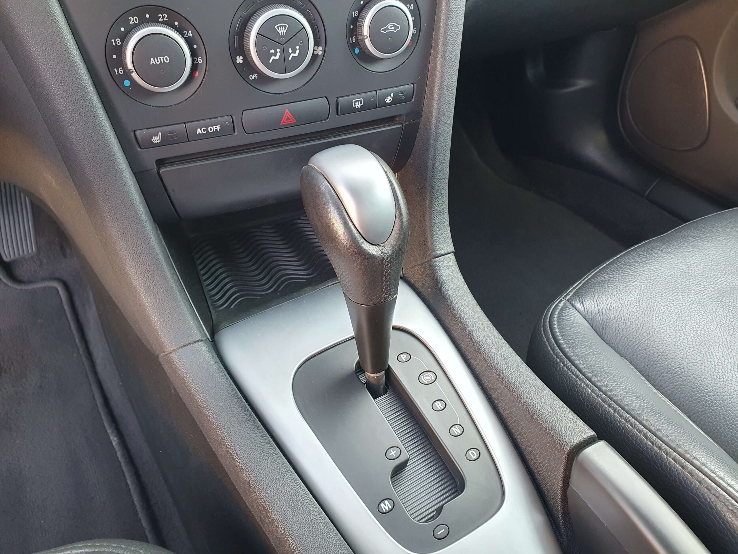 SAAB 9-3 NG 2.0T XWD Vector 2010. SS