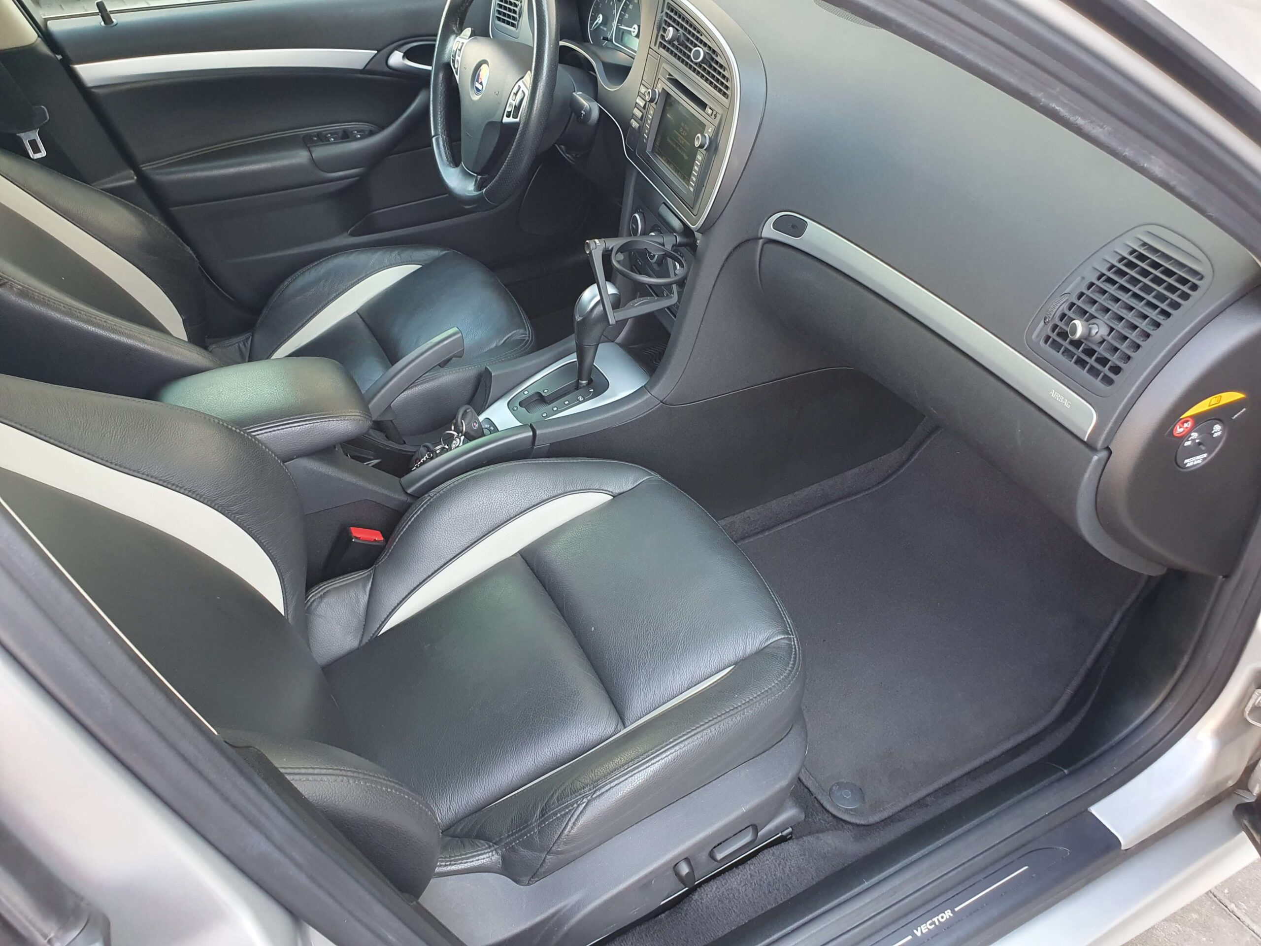 SAAB 9-3 NG 2.0T XWD Vector 2010. SS